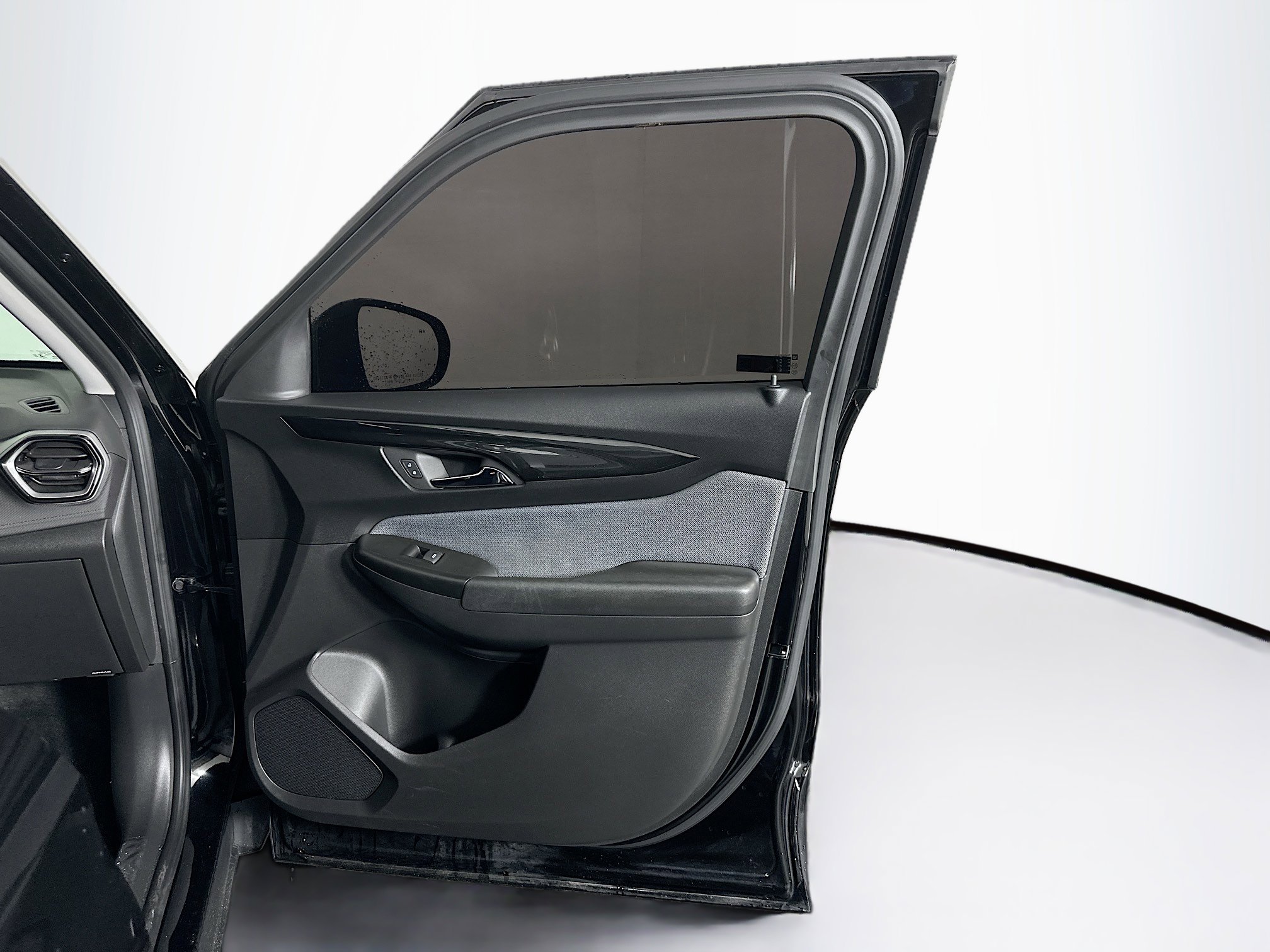 Used 2024 Chevrolet TrailBlazer LT w/ Convenience Package image 31