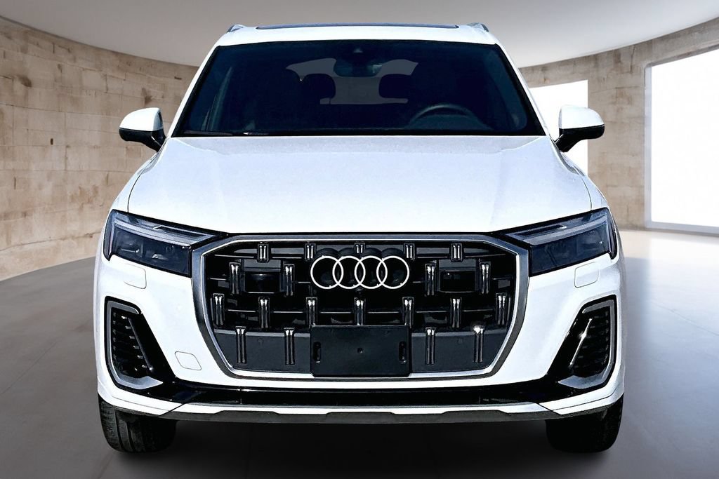 Used 2025 Audi Q7 3.0T Premium Plus AWD/4WD image 4