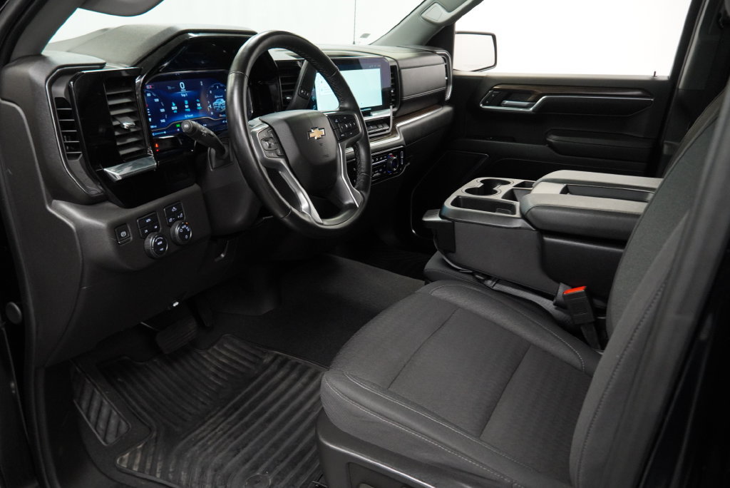 Certified 2024 Chevrolet Silverado 1500 LT AWD/4WD image 17