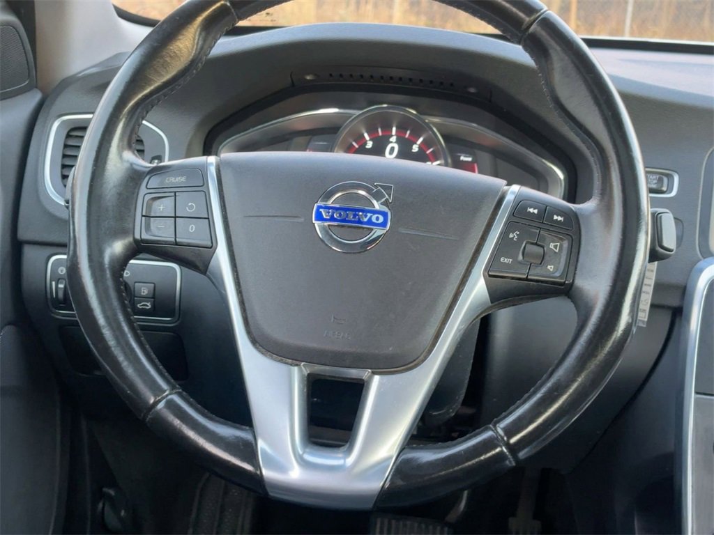 Used 2016 Volvo S60 T5 Premier image 17