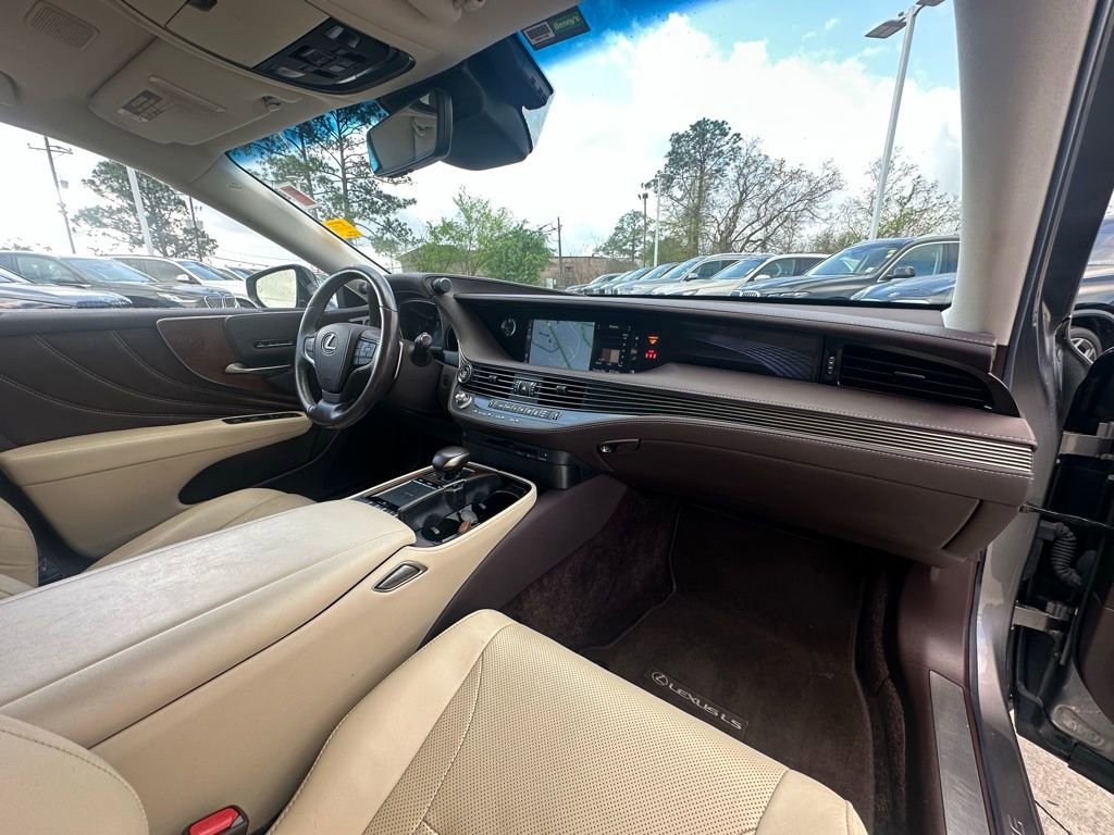 Used 2020 Lexus LS 500 image 29