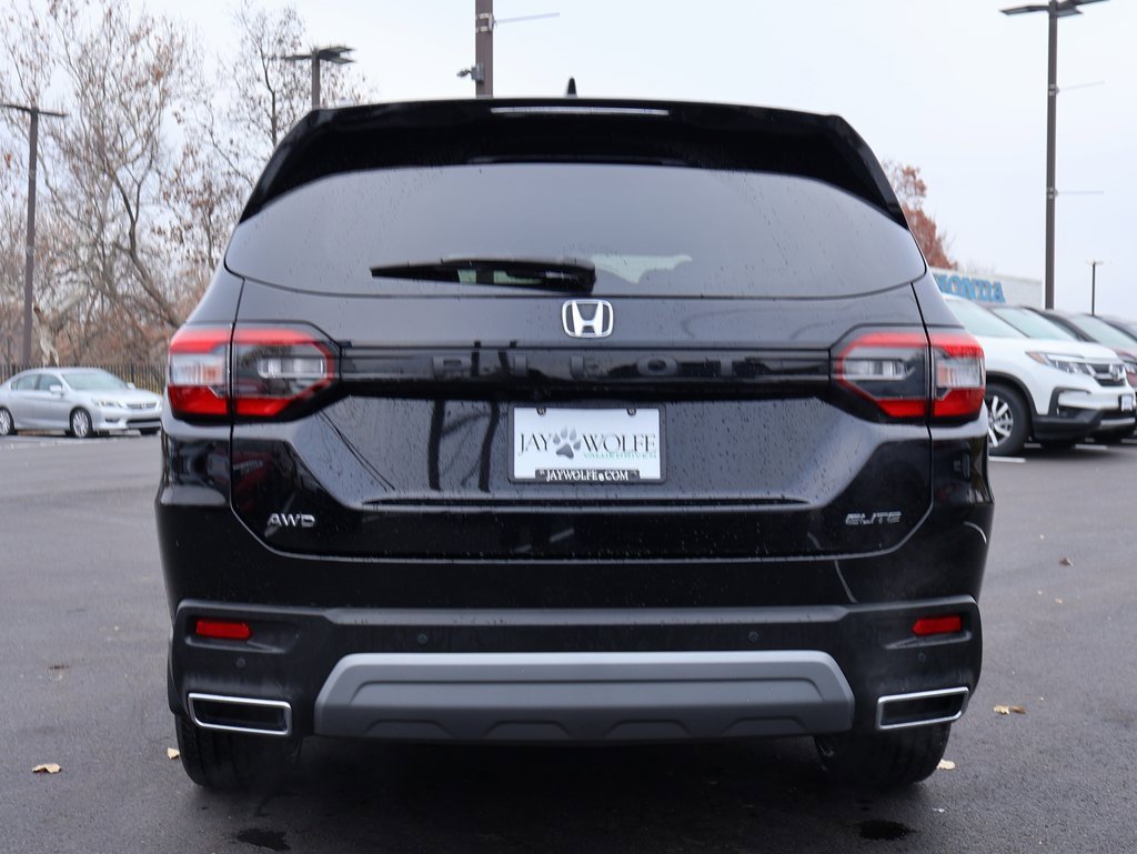 Certified 2023 Honda Pilot Black Edition image 6