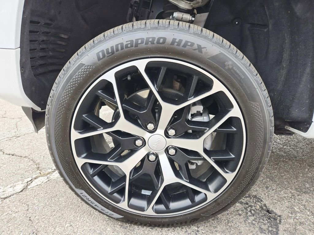 Used 2022 Jeep Grand Cherokee Summit image 21