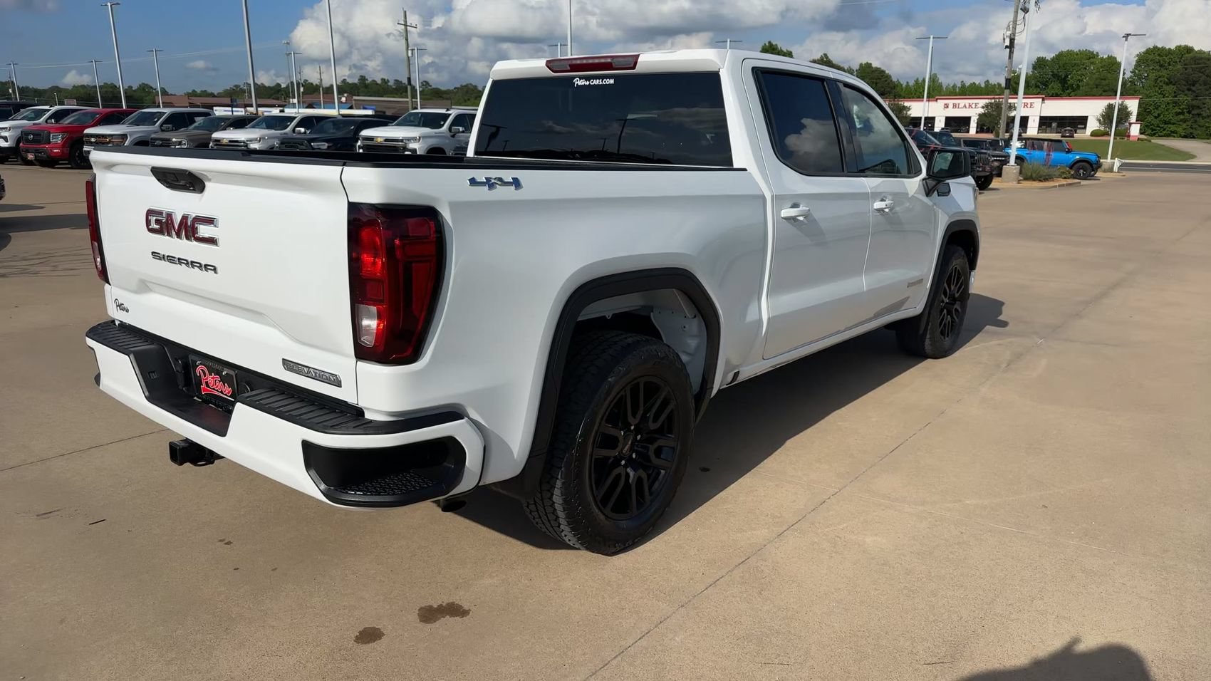 Used 2024 GMC Sierra 1500 Elevation AWD/4WD image 8