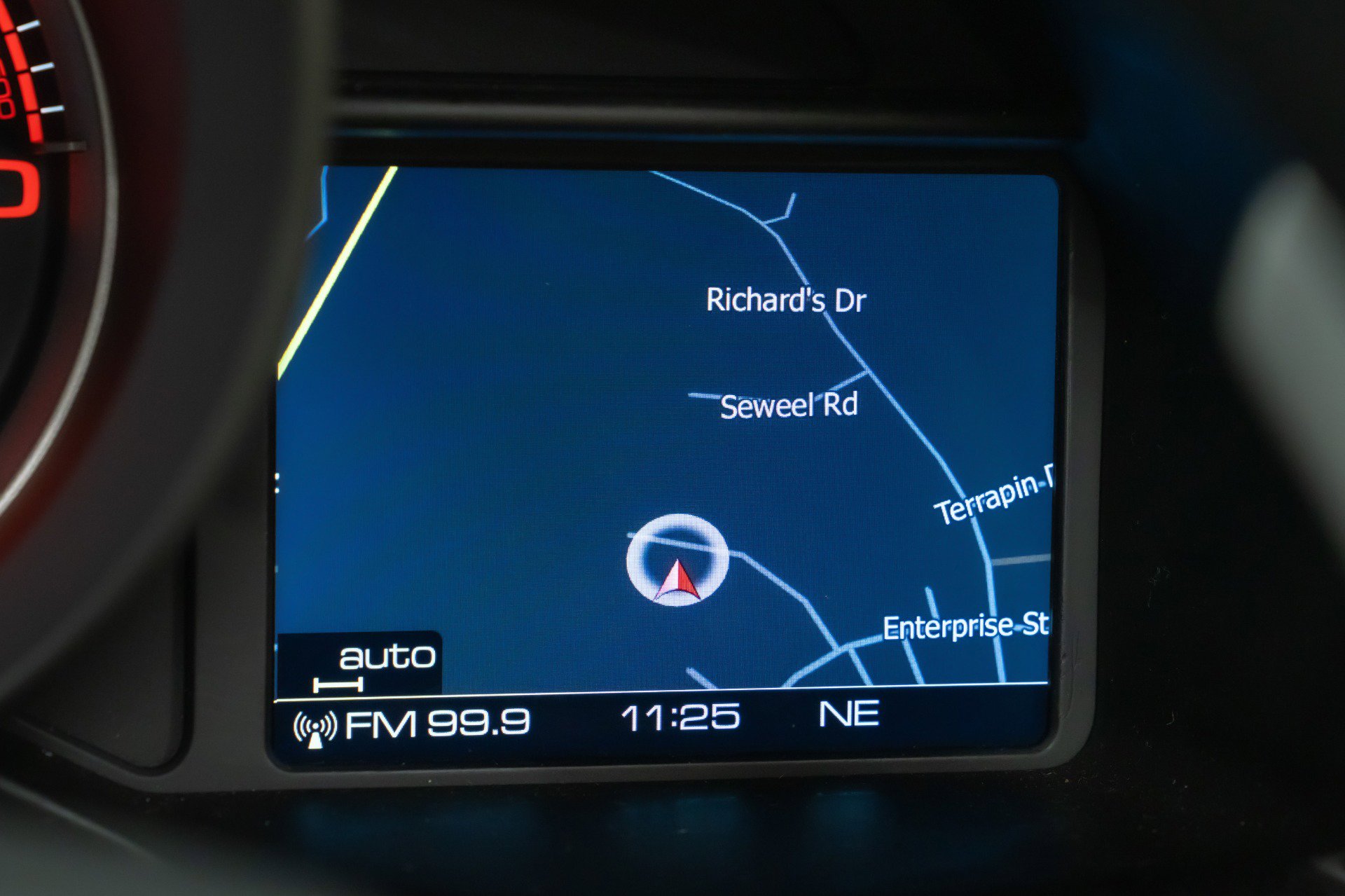 Used 2018 Ferrari 488 Spider image 16