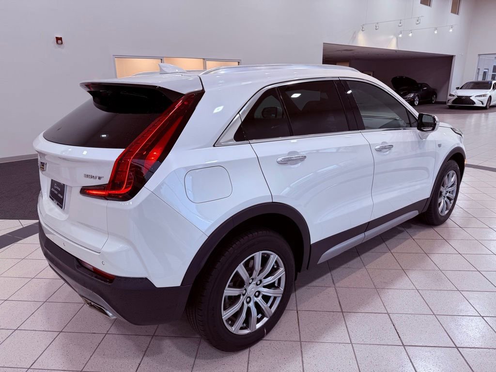 Used 2021 Cadillac XT4 Premium Luxury image 13