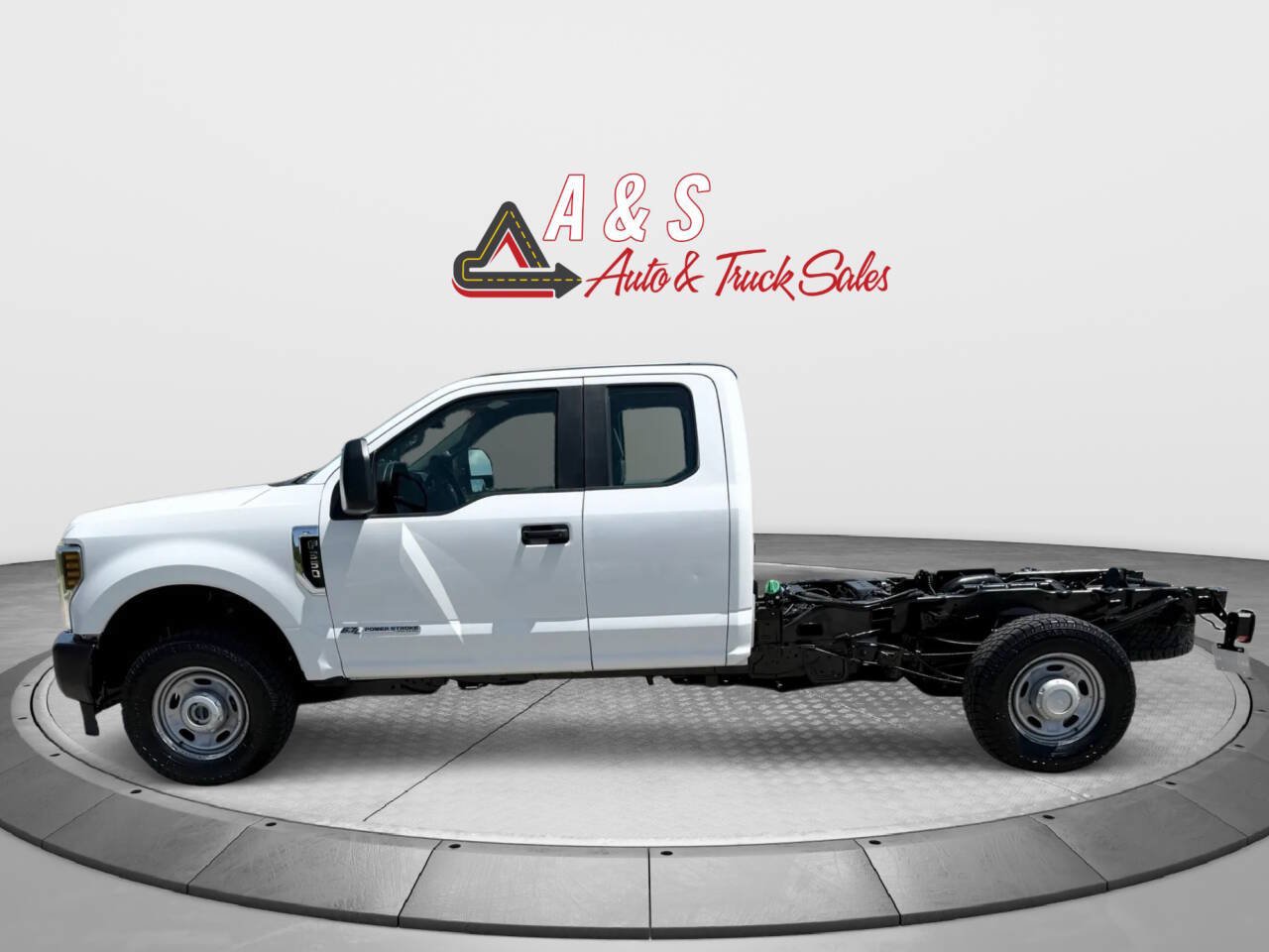 Used 2019 Ford F350 XL w/ Snow Plow Prep Package AWD/4WD image 5
