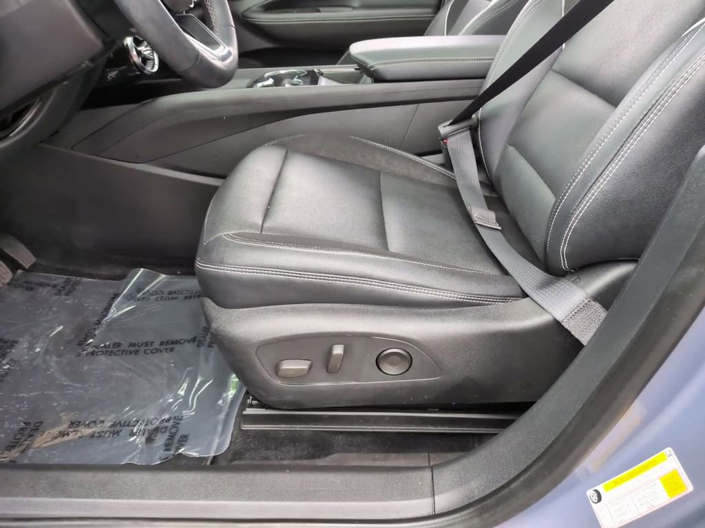 Used 2024 Chevrolet Blazer EV LT AWD/4WD image 20