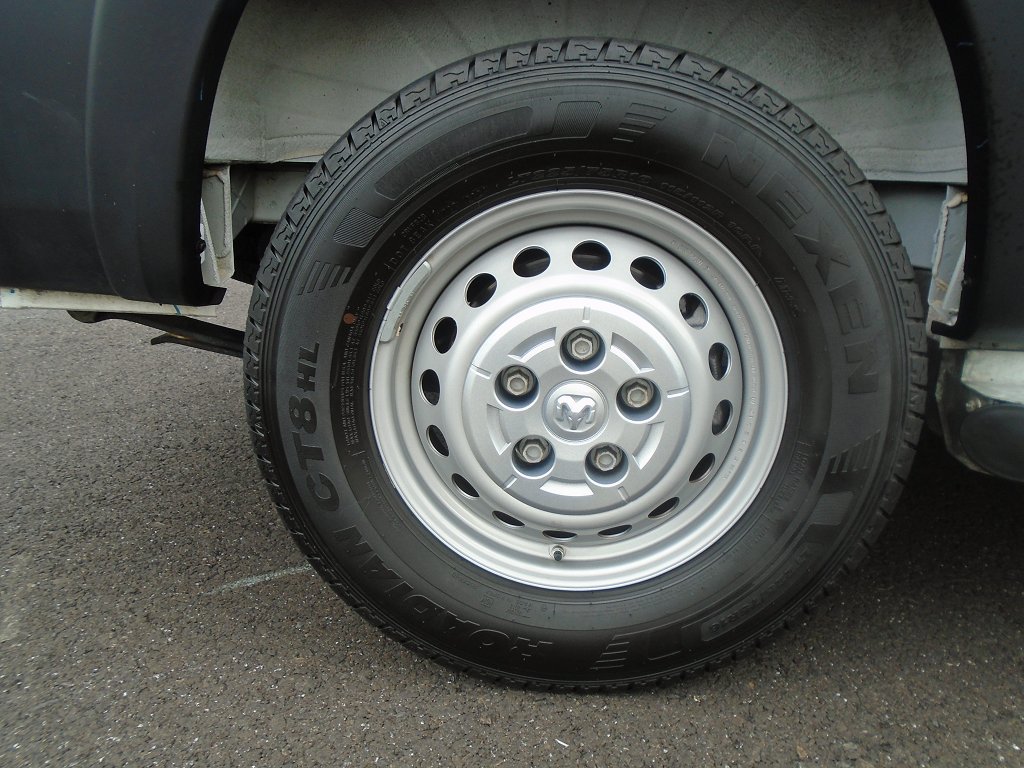 Used 2025 RAM ProMaster 2500 w/ U-Haul Equipment Group FWD image 15