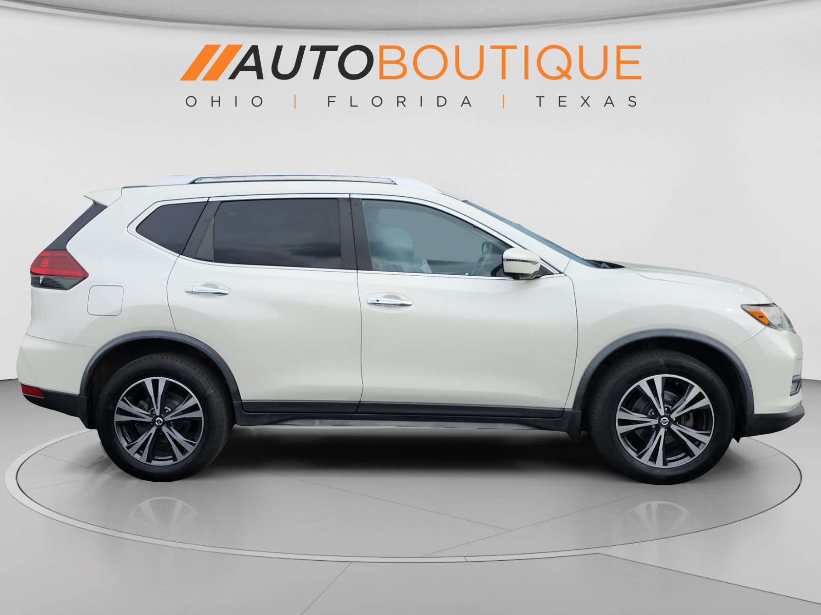 Used 2020 Nissan Rogue SV w/ Sun & Sound Touring Package AWD/4WD image 6