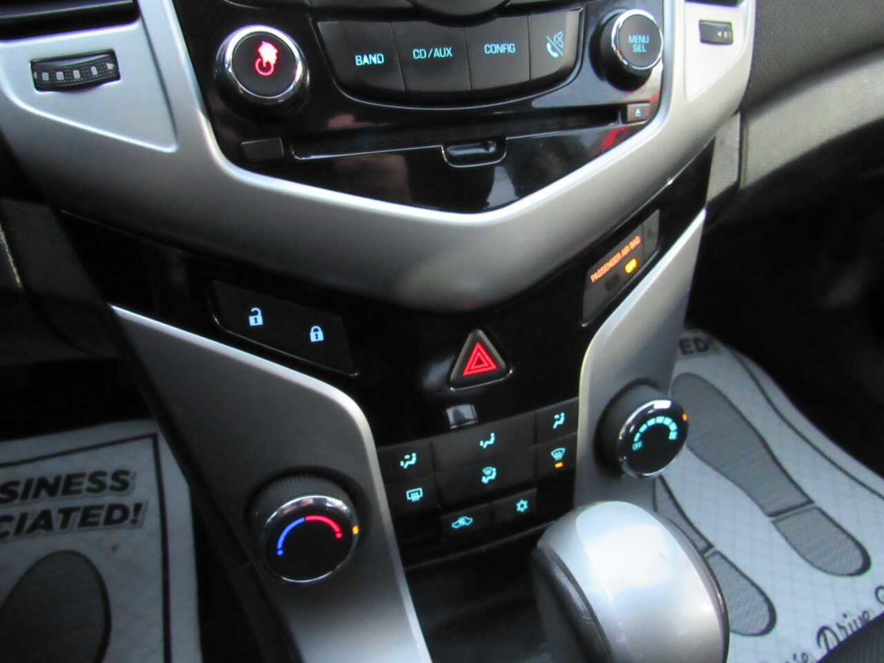 Used 2014 Chevrolet Cruze LT image 14