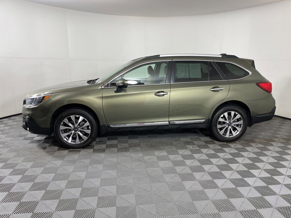 Used 2019 Subaru Outback 2.5i Touring image 2