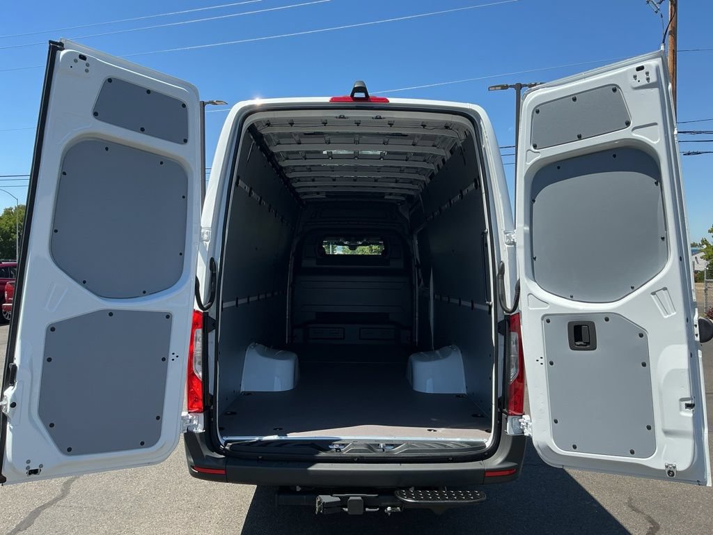 New 2026 Mercedes-Benz Sprinter 3500 image 23
