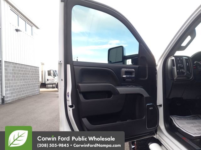 Used 2018 Chevrolet Silverado 3500 LTZ image 10