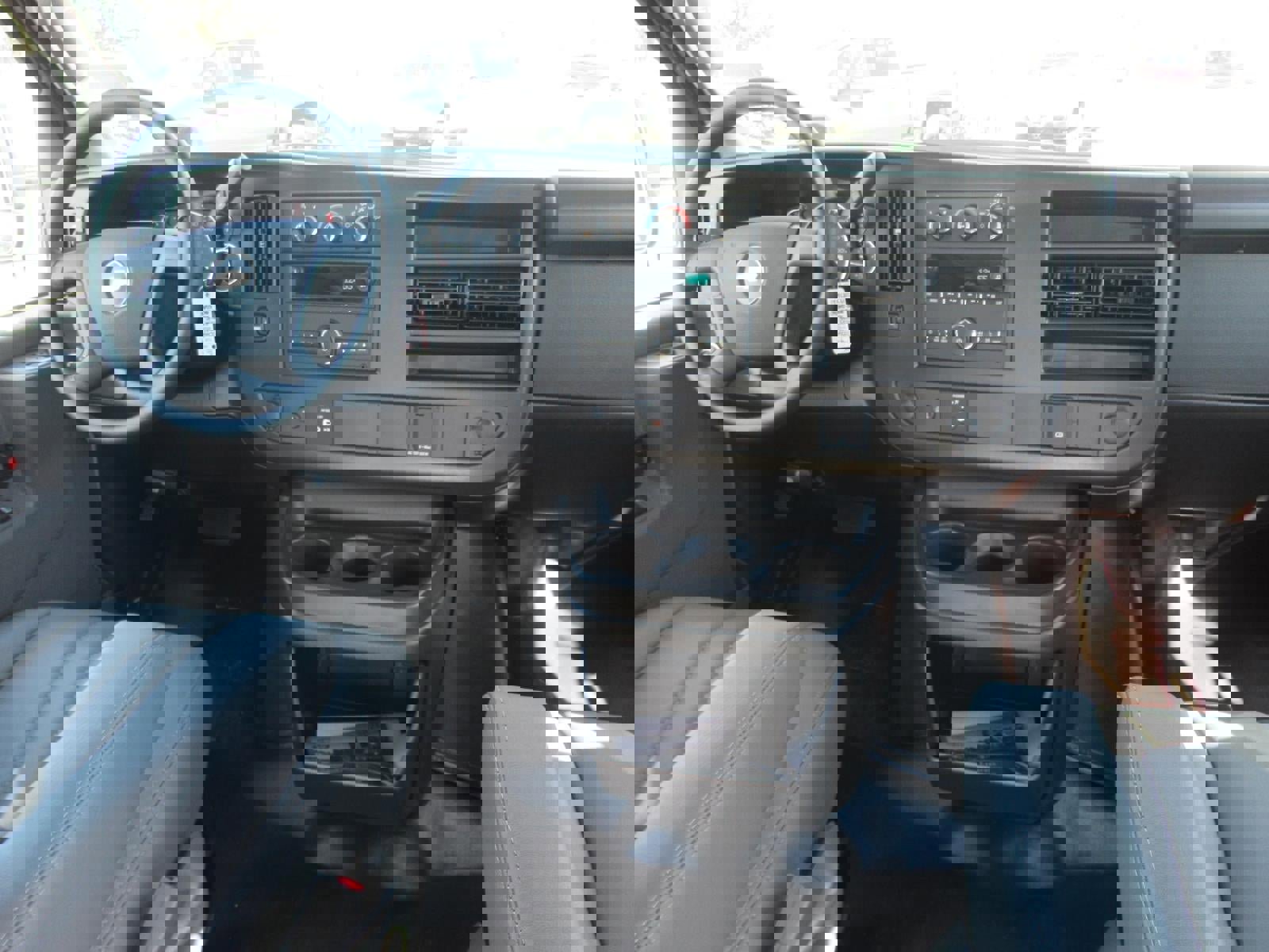 New 2026 Chevrolet Express 2500 w/ Driver Convenience Package image 13