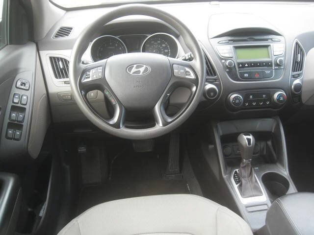 Used 2014 Hyundai Tucson GLS FWD image 12