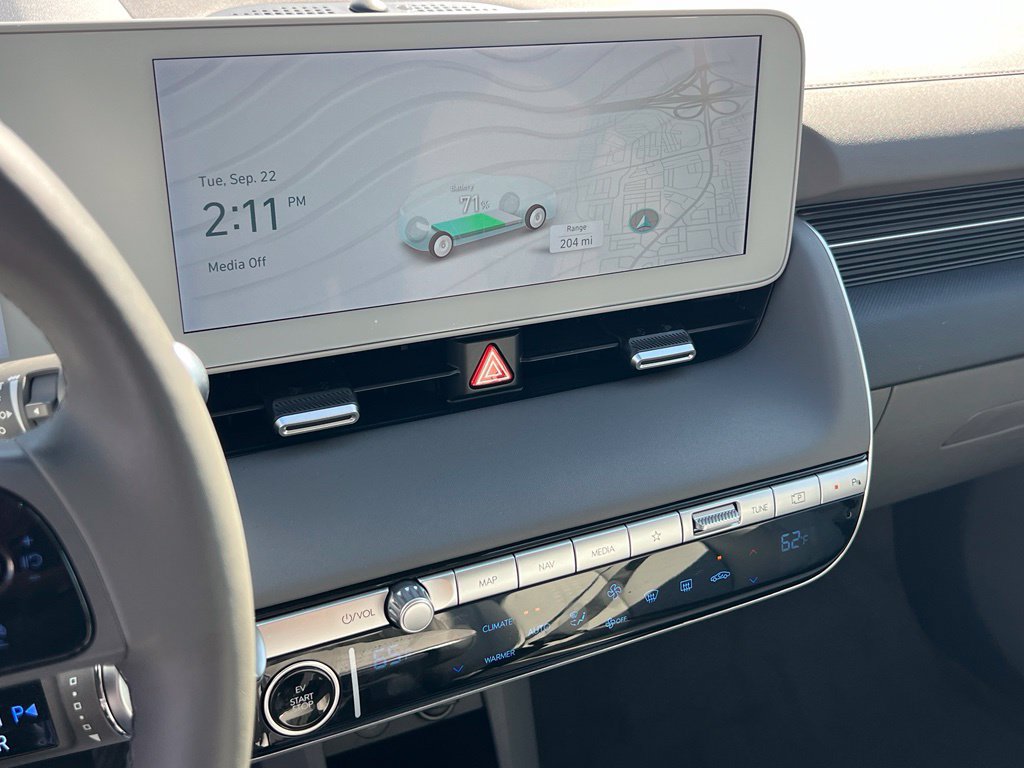 Certified 2024 Hyundai Ioniq 5 Limited AWD/4WD image 19