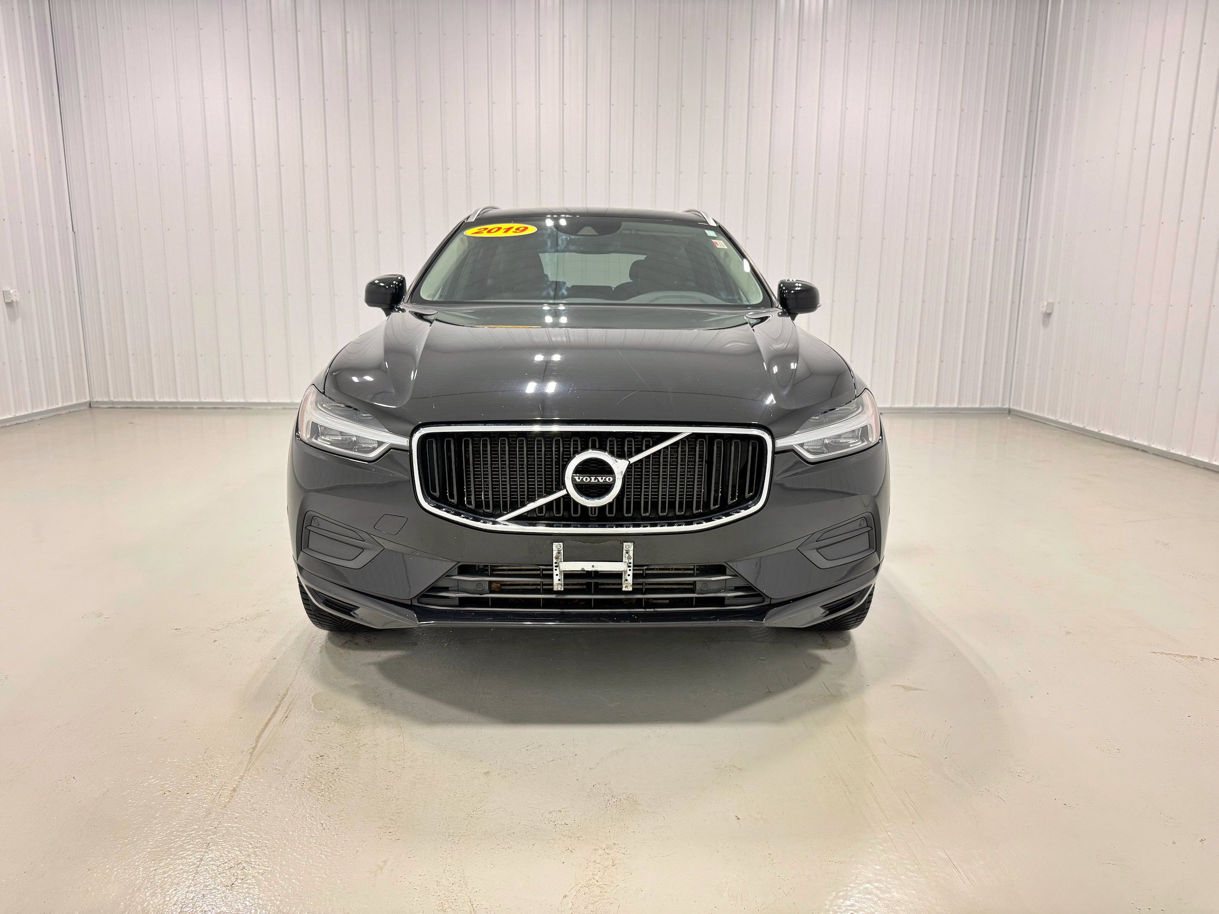 Used 2019 Volvo XC60 T6 Momentum w/ Premium Package AWD/4WD image 23