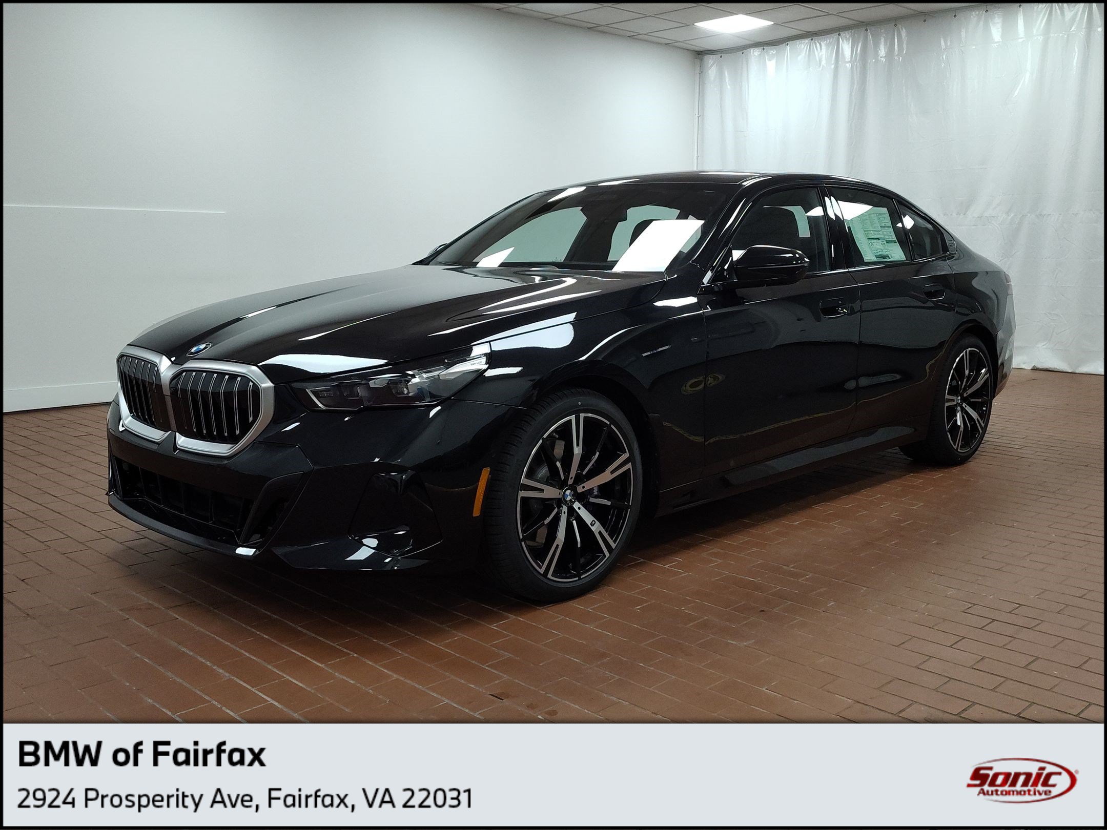 Used 2026 BMW 530i xDrive w/ Executive Package AWD/4WD image 1