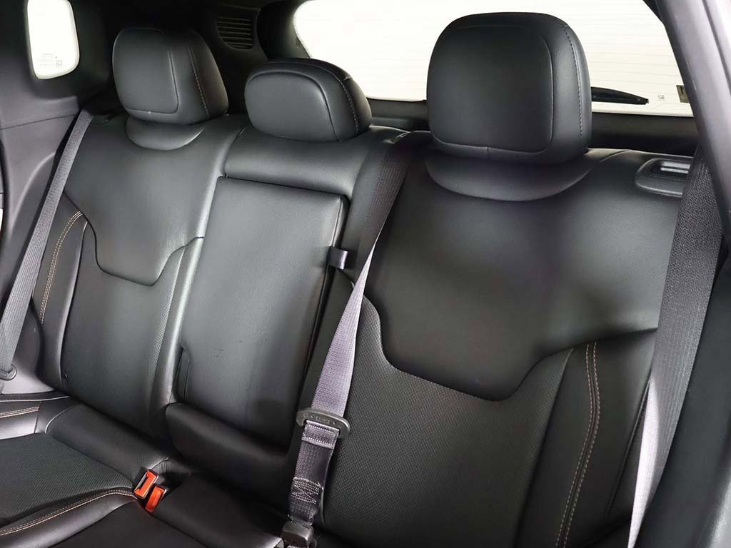 Used 2023 Jeep Compass Limited image 33