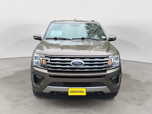 Used 2018 Ford Expedition Max XLT w/ Equipment Group 202A AWD/4WD image 8