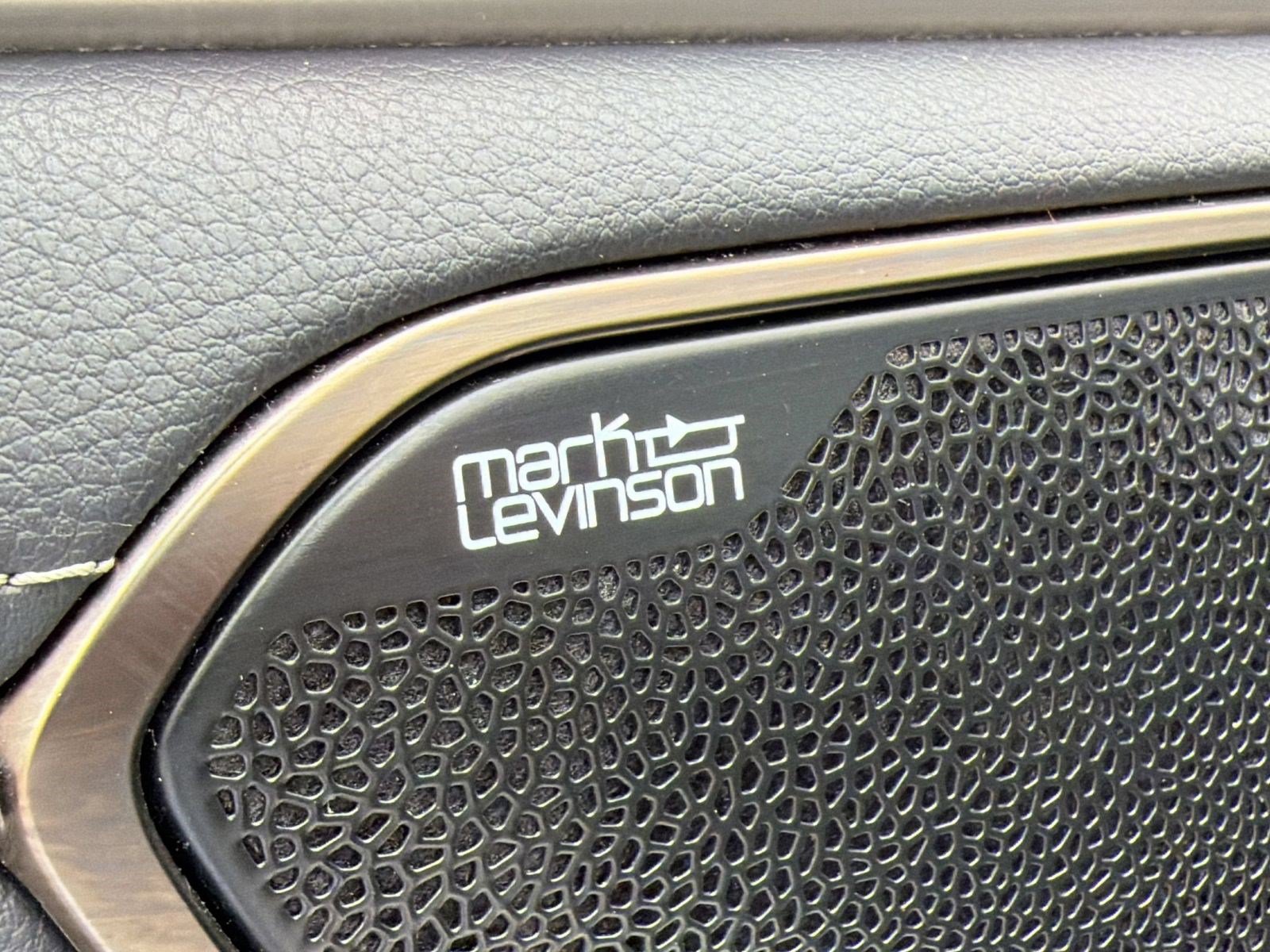 Used 2019 Lexus ES 350 F Sport w/ Accessory Package 2 FWD image 26
