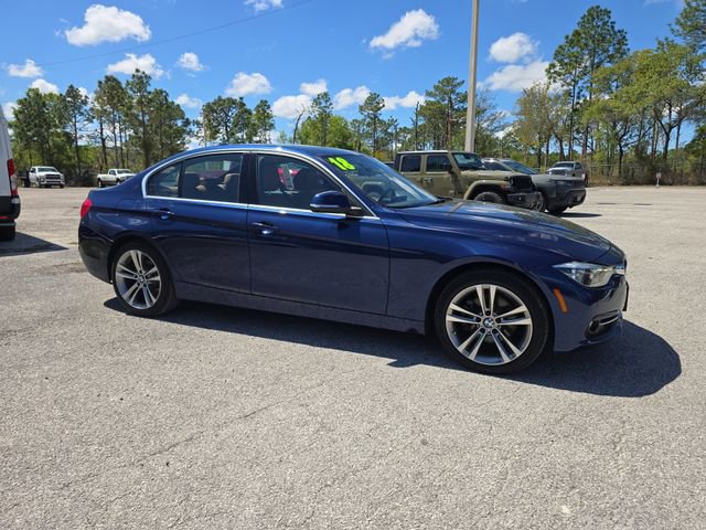 Used 2018 BMW 330i xDrive Sedan w/ Premium Package image 2