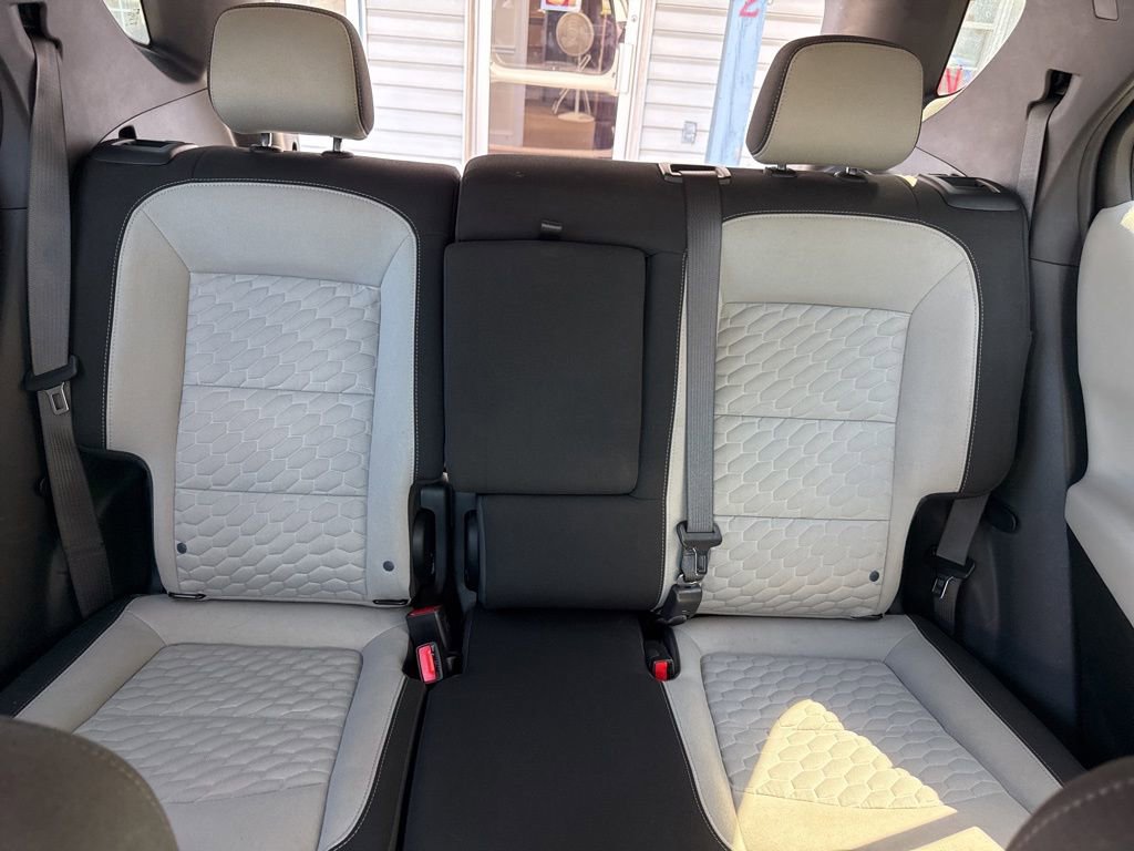 Used 2021 Chevrolet Equinox LS w/ LS Convenience Package image 16