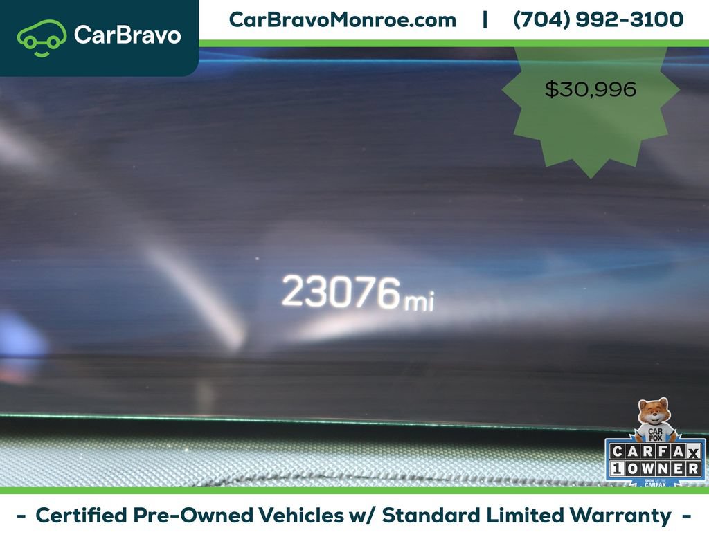 Certified 2024 Cadillac XT4 Luxury w/ Cold Weather Package FWD image 22