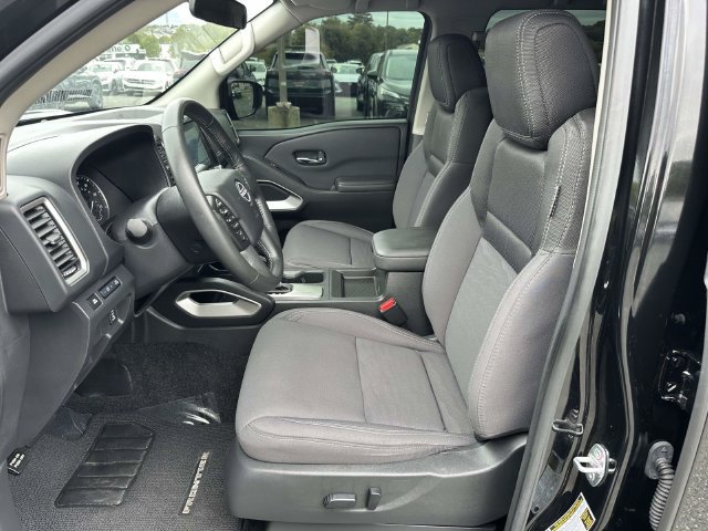 Used 2024 Nissan Frontier SV w/ Technology Package AWD/4WD image 15
