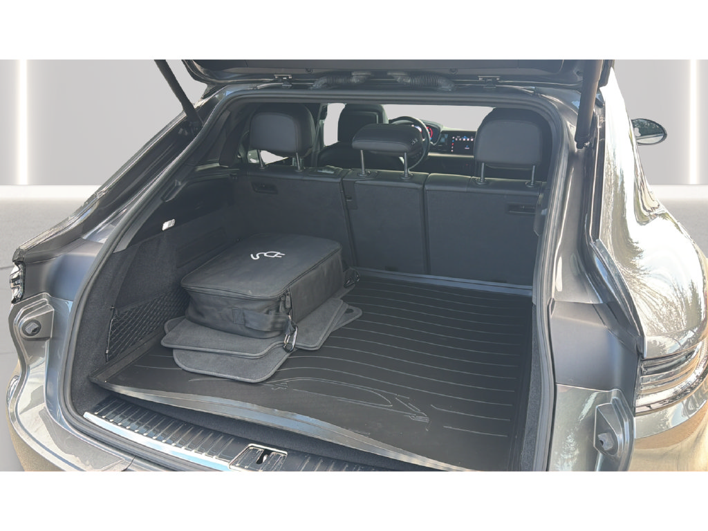 Used 2024 Porsche Cayenne S AWD/4WD image 33