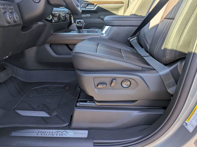 New 2026 Chevrolet Silverado 1500 High Country AWD/4WD image 12