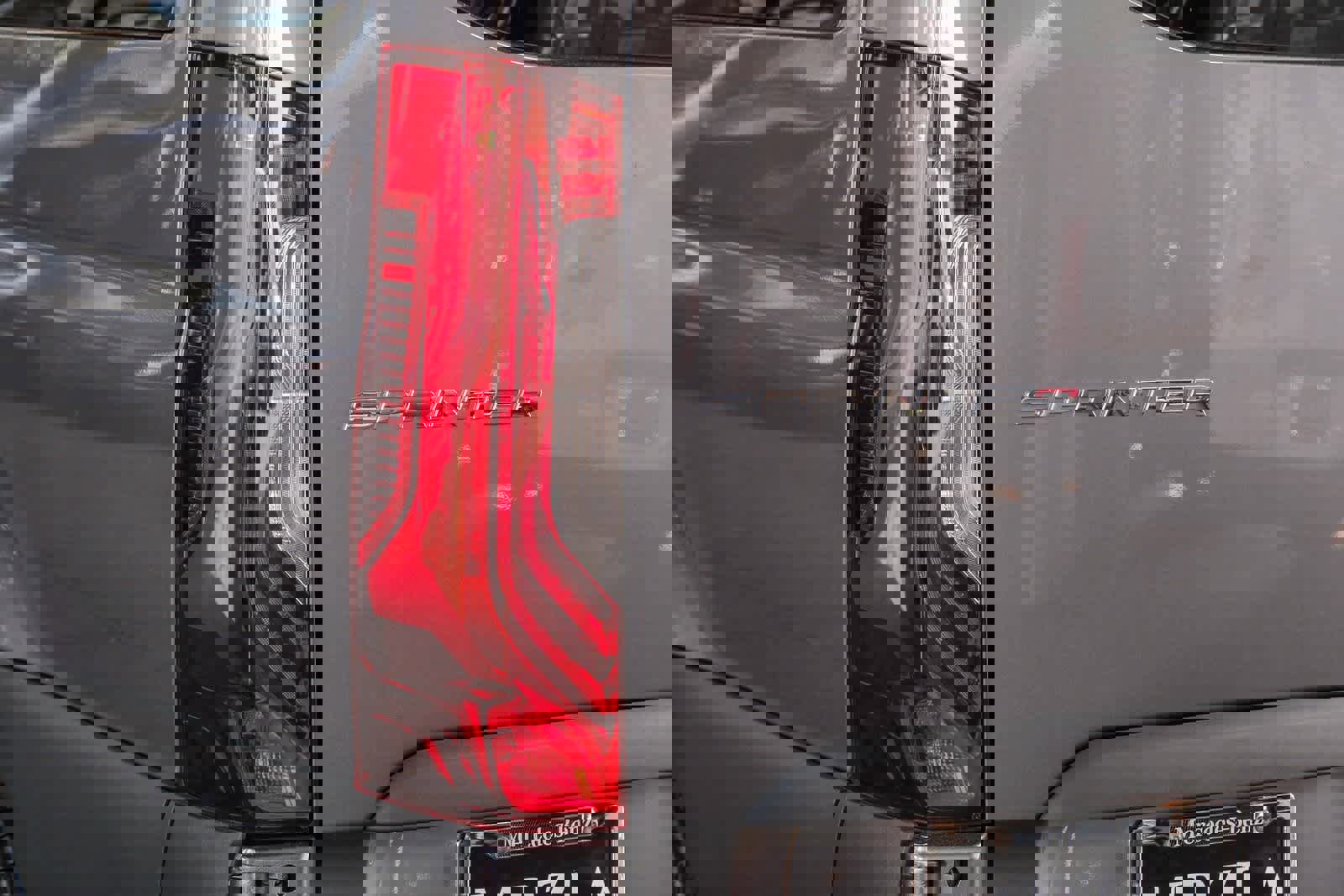 Used 2024 Mercedes-Benz Sprinter 2500 image 7