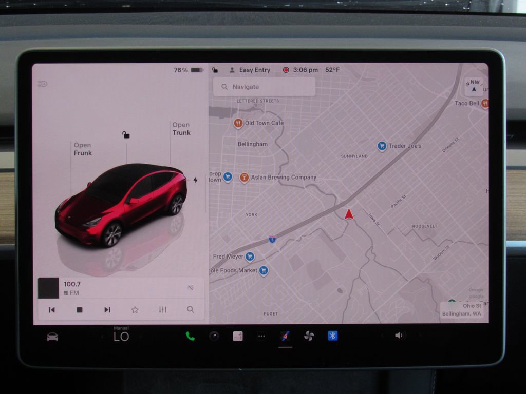 Used 2024 Tesla Model Y Long Range image 28