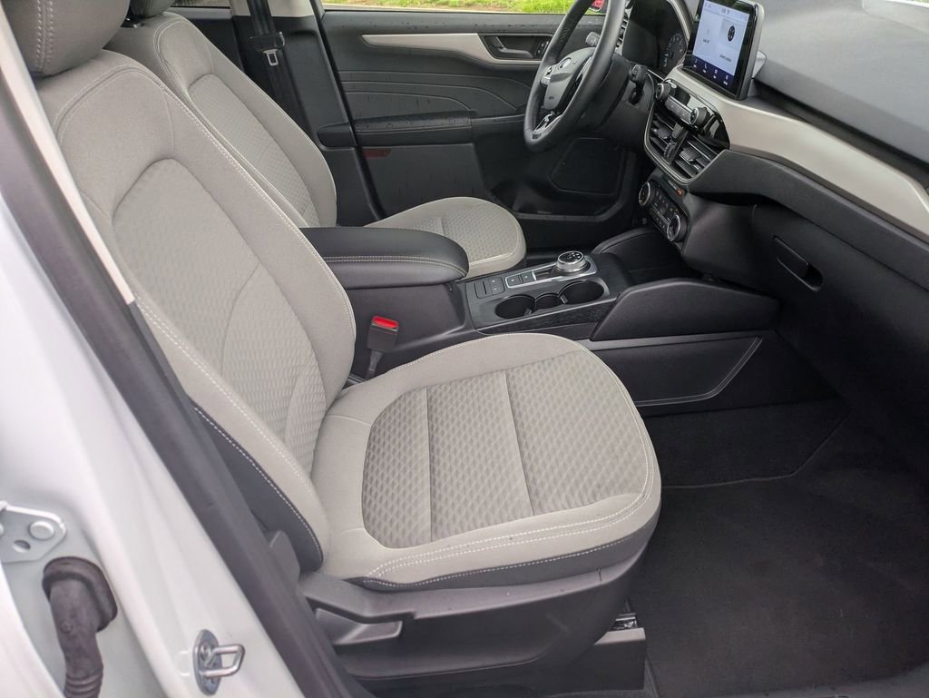 Used 2022 Ford Escape SE w/ Convenience Package FWD image 20