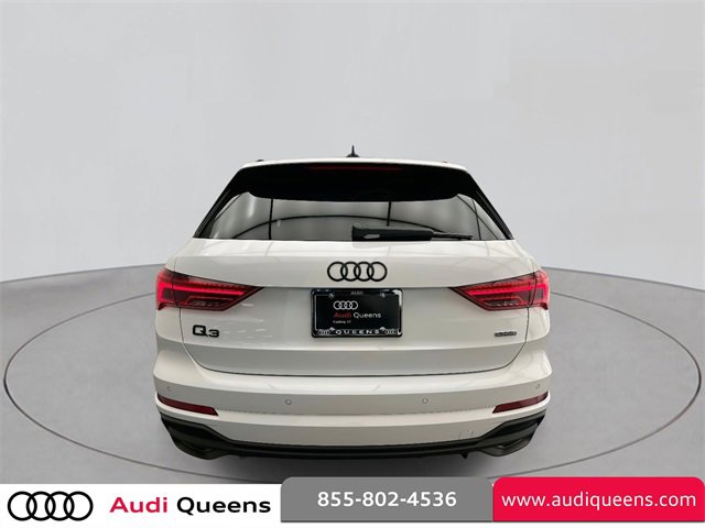 Certified 2025 Audi Q3 2.0T Premium w/ Convenience Package image 3