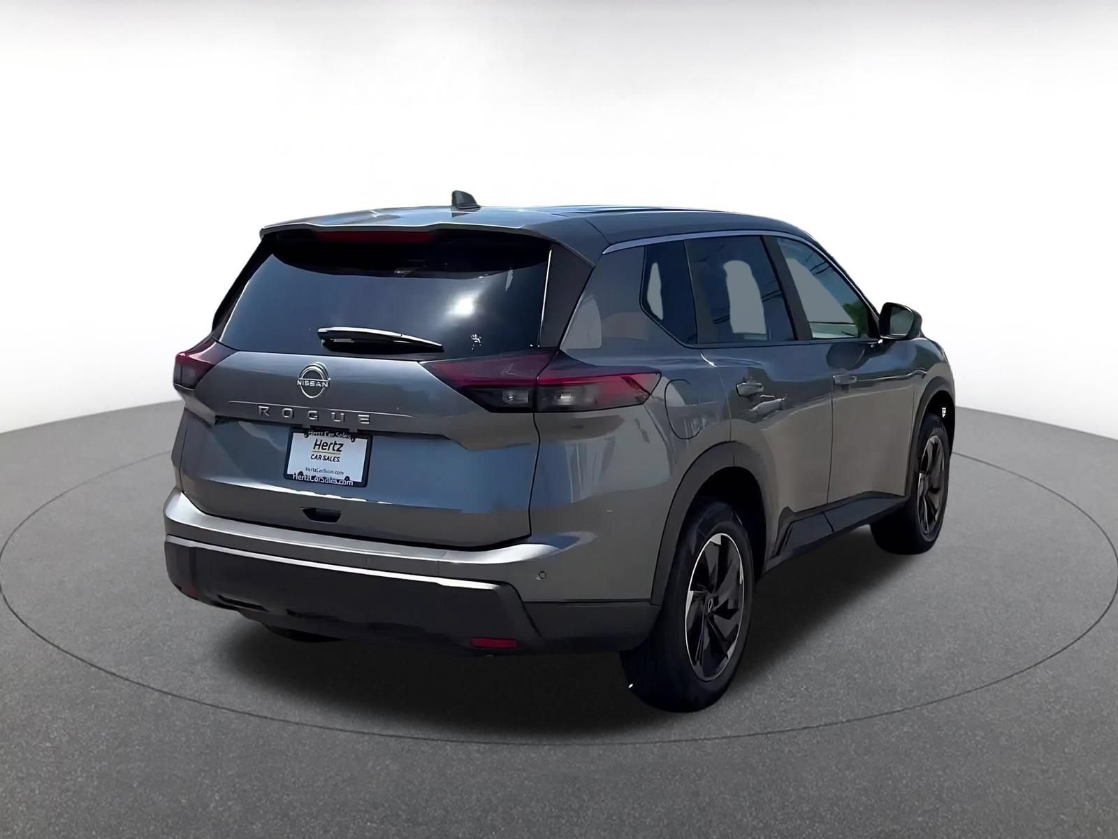 Used 2025 Nissan Rogue SV FWD image 14