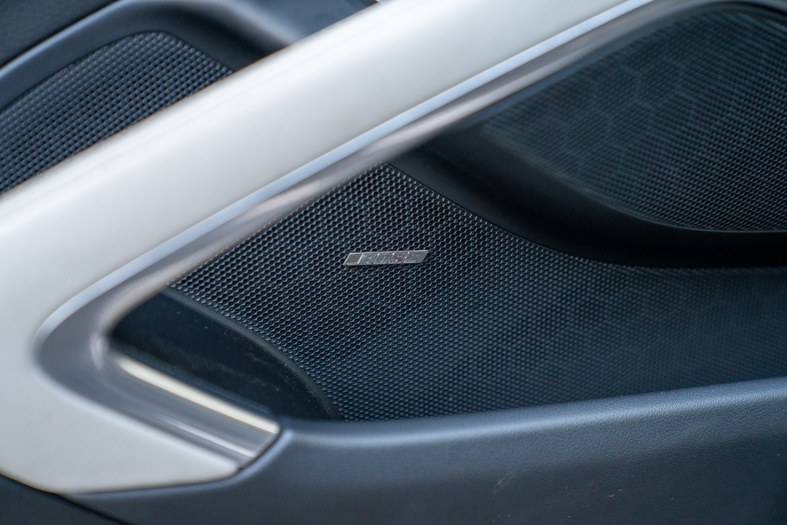 Used 2019 Porsche 718 Cayman S image 11