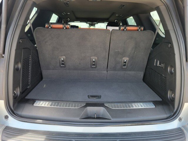 Used 2023 GMC Yukon Denali Ultimate w/ LPO, Floor Liner Package image 7