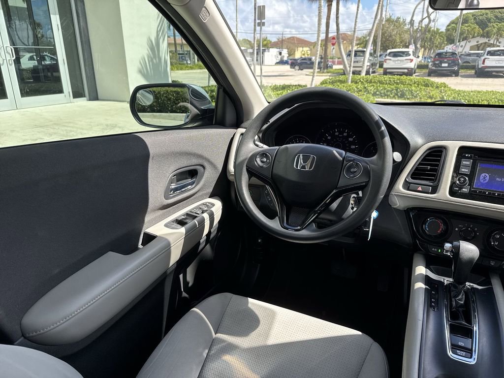 Used 2020 Honda HR-V LX image 22
