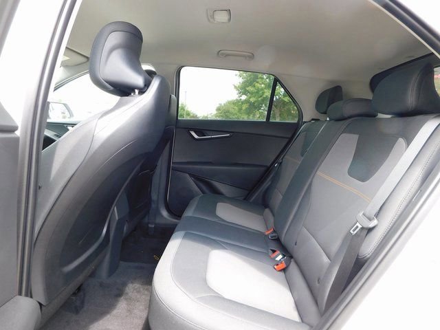 Used 2025 Kia Niro LX image 14