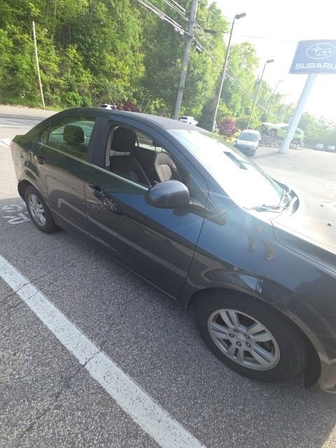 Used 2014 Chevrolet Sonic LT FWD image 4