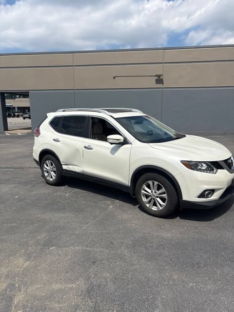 Used 2016 Nissan Rogue SL w/ SL Premium Package AWD/4WD image 4
