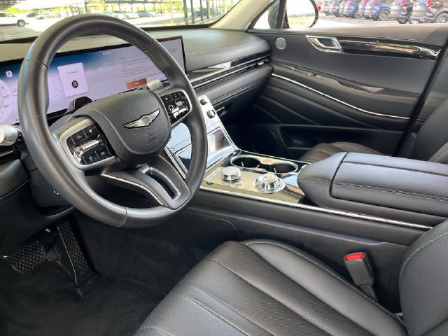 Certified 2025 Genesis GV80 2.5T Standard AWD/4WD image 18