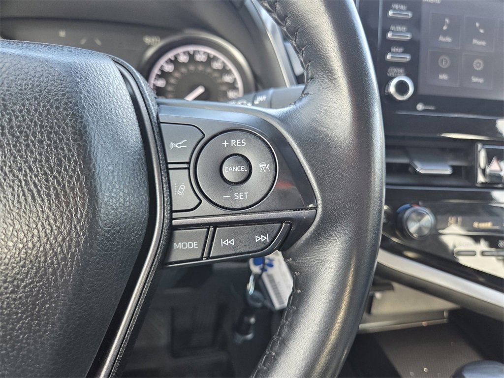 Used 2024 Toyota Camry SE image 22