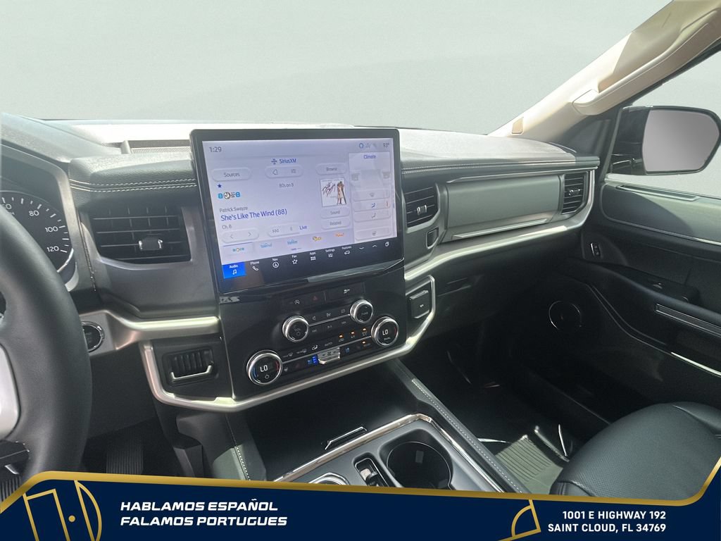 Used 2024 Ford Expedition XLT RWD image 20