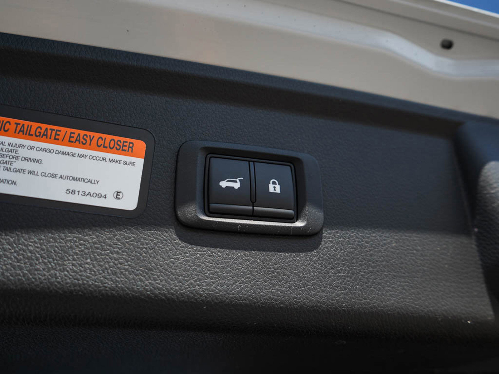 New 2025 Mitsubishi Eclipse Cross SE image 9