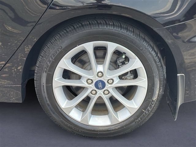 Certified 2020 Ford Fusion SE FWD image 12