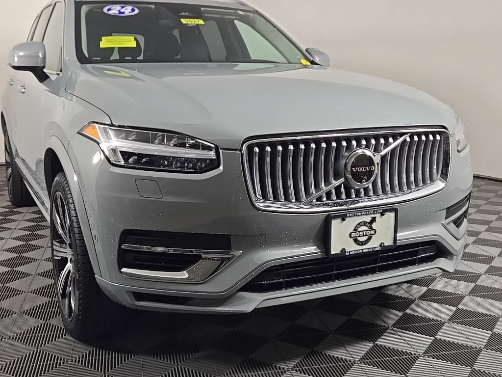 Certified 2024 Volvo XC90 T8 Plus w/ Protection Package Premier AWD/4WD image 3