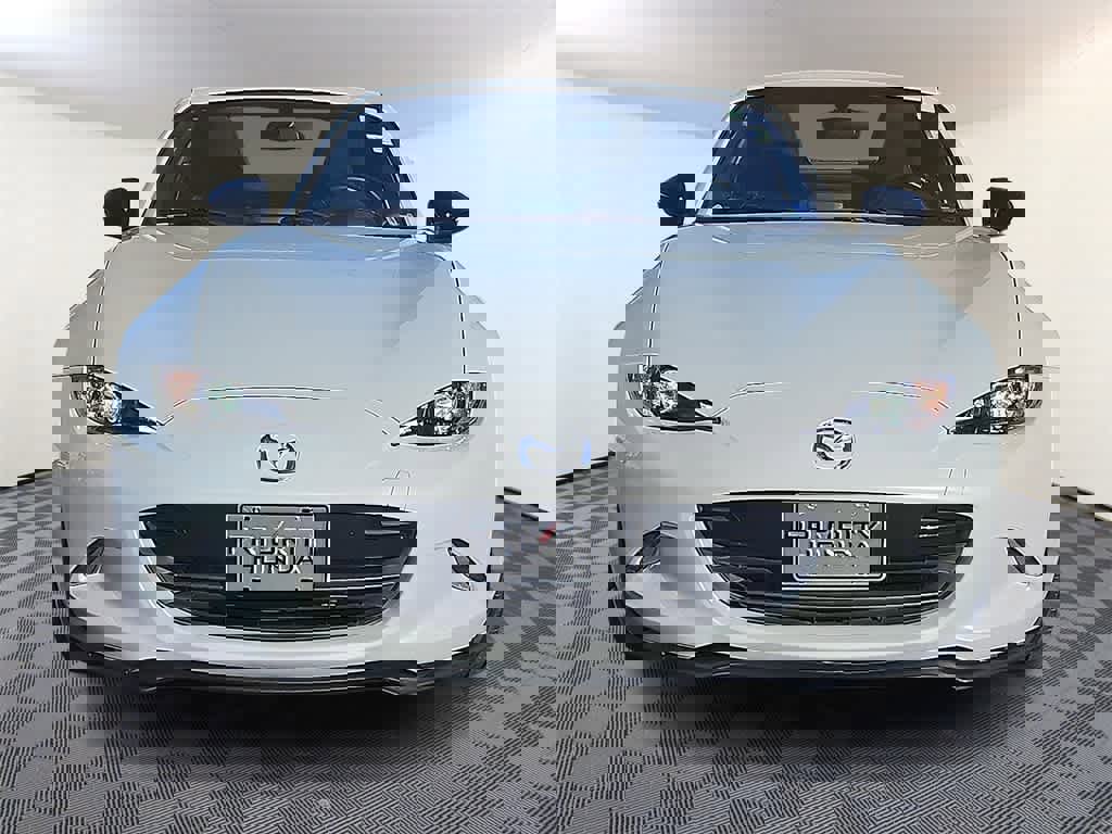 Used 2017 MAZDA MX-5 Miata RF Club image 2